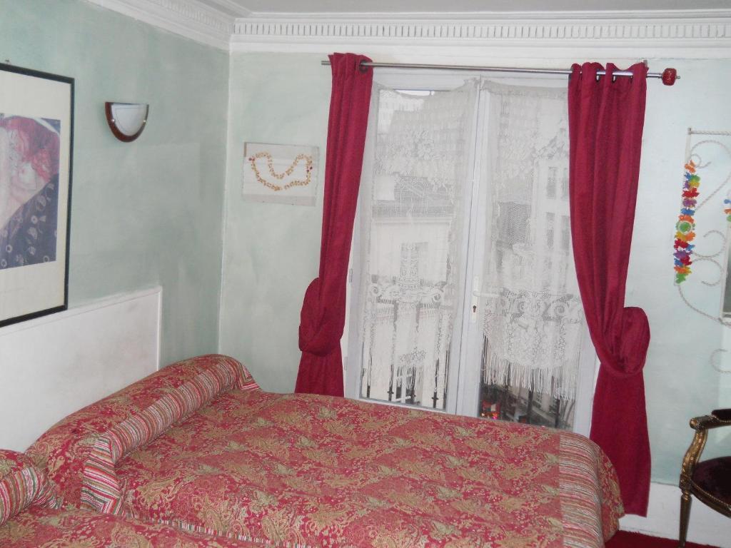 Hotel Le Petit Trianon Párizs Szoba fotó